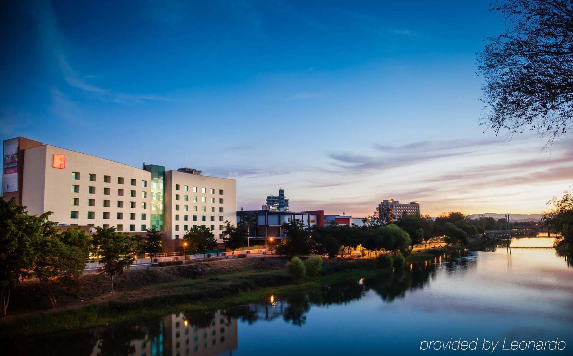 Fiesta Inn Culiacán Kültér fotó